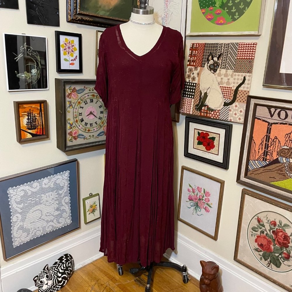 Lola P. Burgundy Red 100% Indian Rayon Embroidered Short Sleeve Maxi Dress M